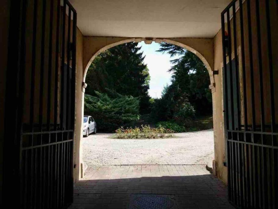 Logis Du Parc By Melrose Apartman Bayeux Kültér fotó
